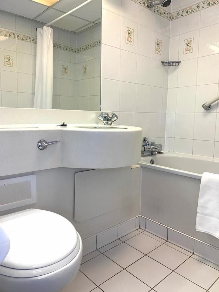 Fairways Lodge & Leisure Club Прествич Экстерьер фото