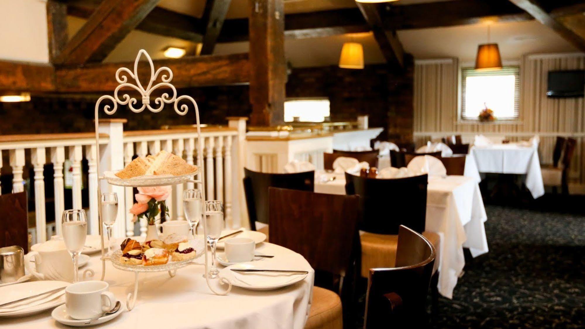 Fairways Lodge & Leisure Club Прествич Экстерьер фото
