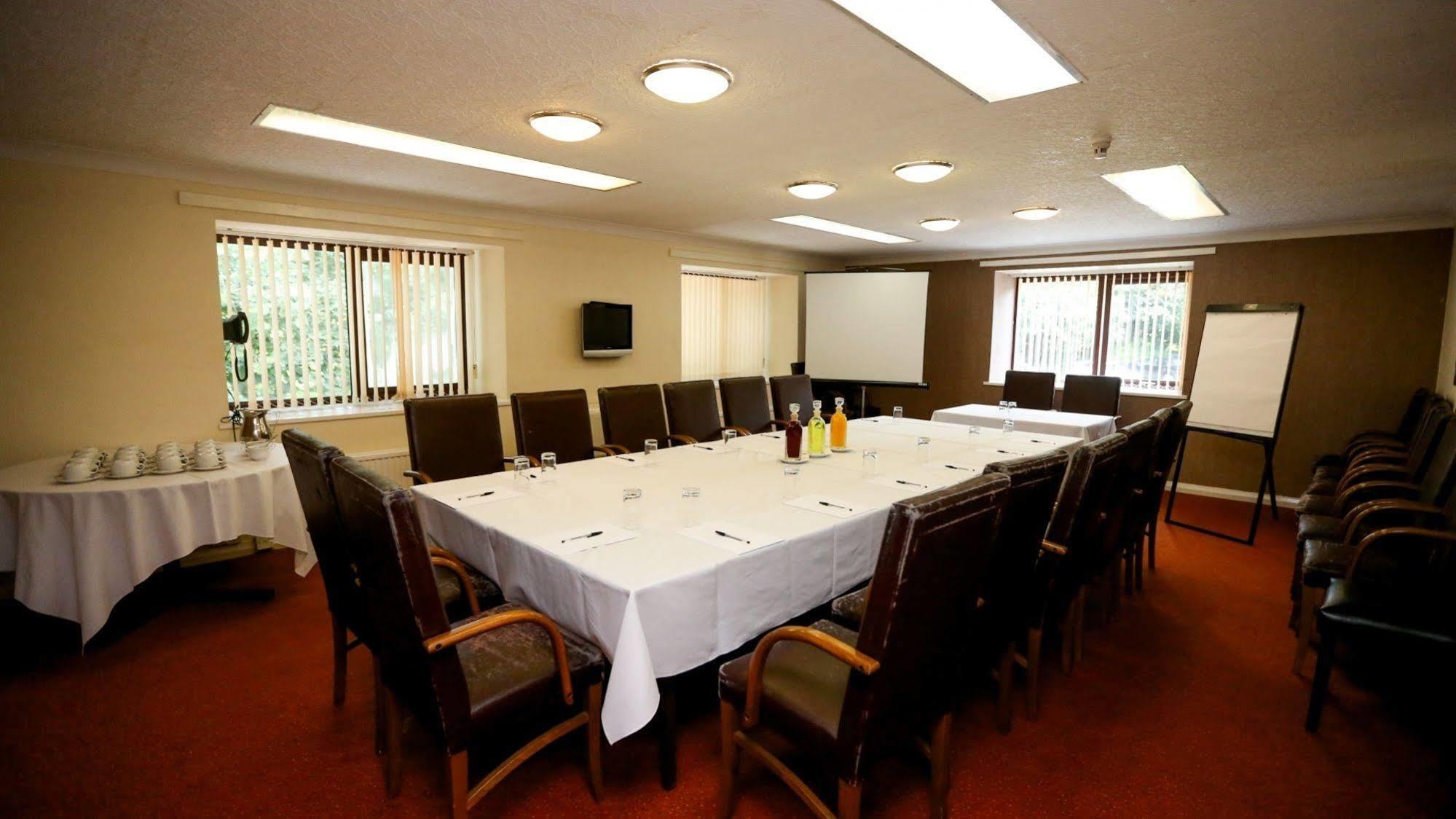 Fairways Lodge & Leisure Club Прествич Экстерьер фото